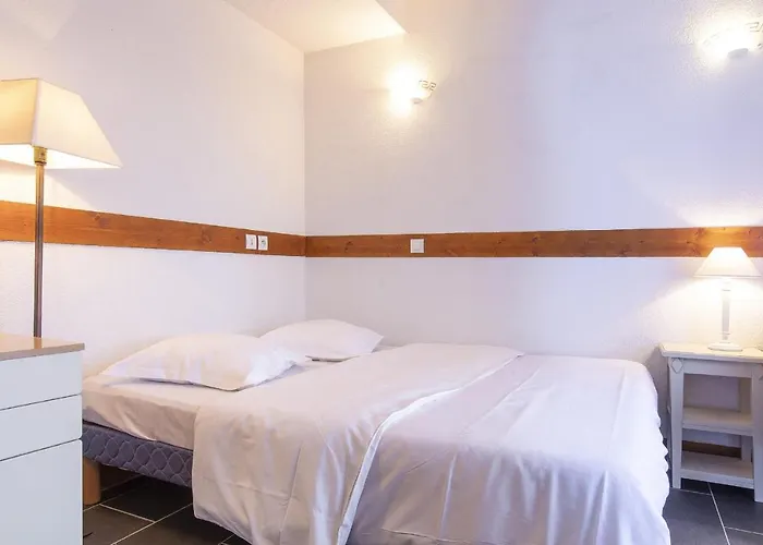 Les Aiguilles De Warens Hotel apartamentowy 3*