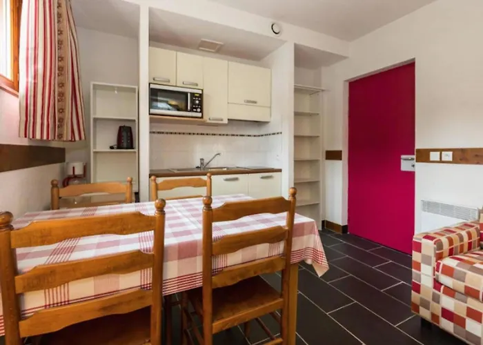 Les Aiguilles De Warens Combloux